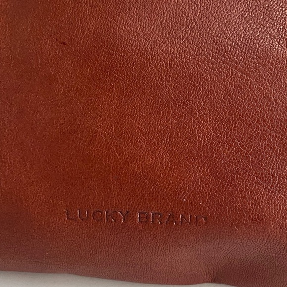SOLD! EUC Lucky Brand Rayla Burgandy Brown Chevron Leather Wristlet Clutch - Picture 9 of 14